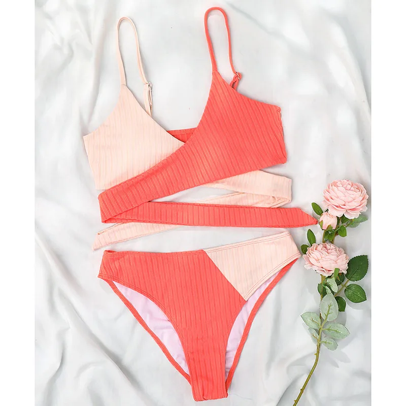 Ассиметричный топ купальник. Купальник черный верх салатовый низ. Claudia m-452. Купальник на маленькую грудь. Seafolly купальники.