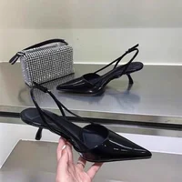 Femmes bout pointu talons chaussures sandales 2025 robe fête mode été pantoufles nouveau marche tongs pompes diapositives 2