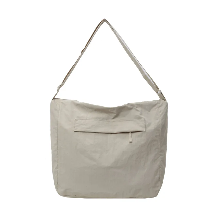 thumbnail image 1 of Bolso bandolera de nailon de color sólido japonés, impermeable, ligero, de gran capacidad, para gimnasio, 1 of 4