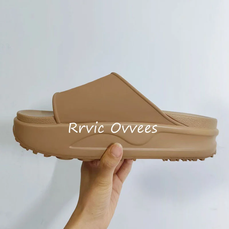 Summer flat thick-soled sandals