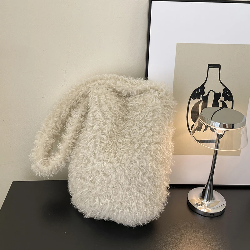 Frauen Weiche Plüsch Handtasche Neue Winter Einkaufstasche Taschen Weibliche Lamm Woolen Unterarm Tasche Große Kapazität Pelzigen Flauschigen Schulter Tasche – Detail 10
