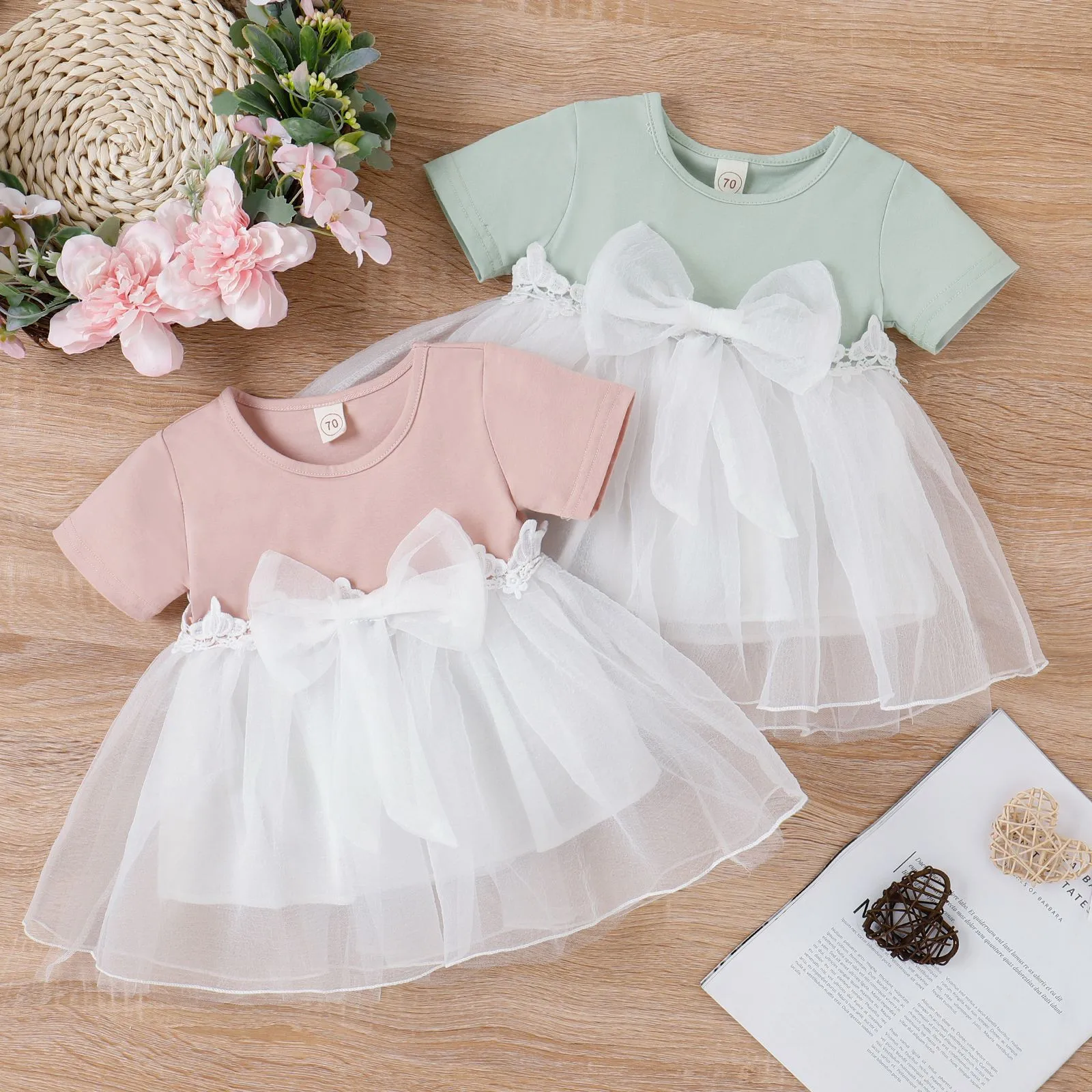 

Newborn Infant Baby Girls Dresses Summer Short Sleeve White Tulle Bowknot Princess Dress Clothes Vintage Girls Party Dress