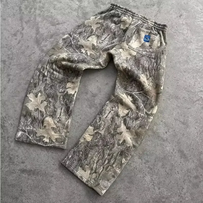 American style Harajuku camouflage floor pants Fashionable camouflage print pattern Gothic hip hop oversized Y2K retro men pants 3