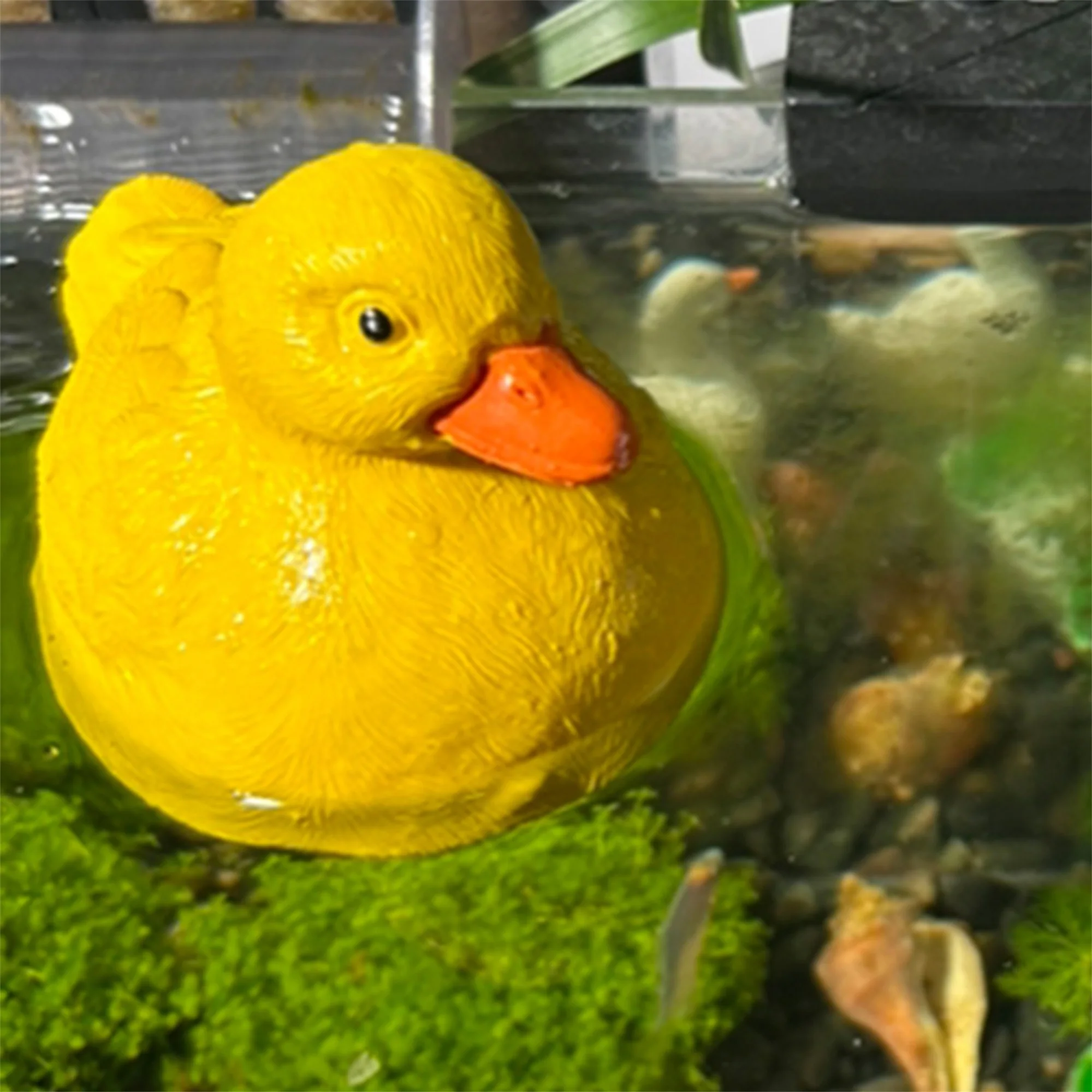 Realistic Floating Swan Figure Miniature Swanling Statue Ornament for Garden Pool Pond Fountain Lawn Decor Water Fun and