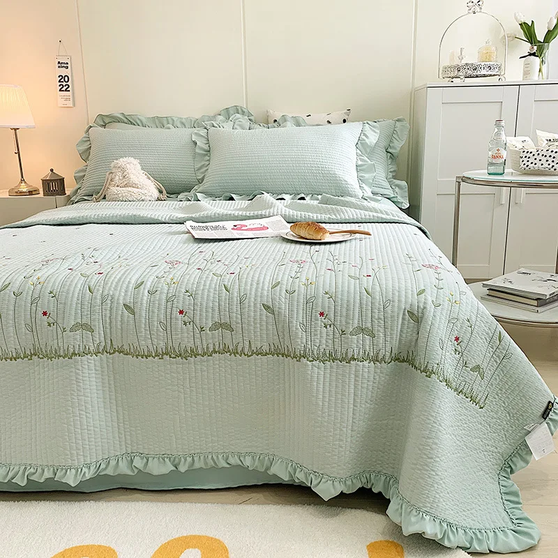 

New Korean Embroidery Summer Cool Quilt Air Conditioner Quilt Luxury Blanket Queen Bed Bedding Home Decoration