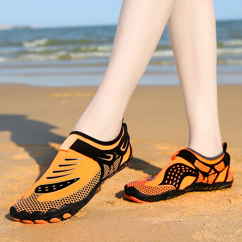 Water Shoes Couple Style Barefoot Beach Shoes Breathable Sport Shoe Quick Dry River Sea Aqua Sneakers Soft Beach Sneakers 35-46 water shoes,aqua shoes,barefoot shoes
