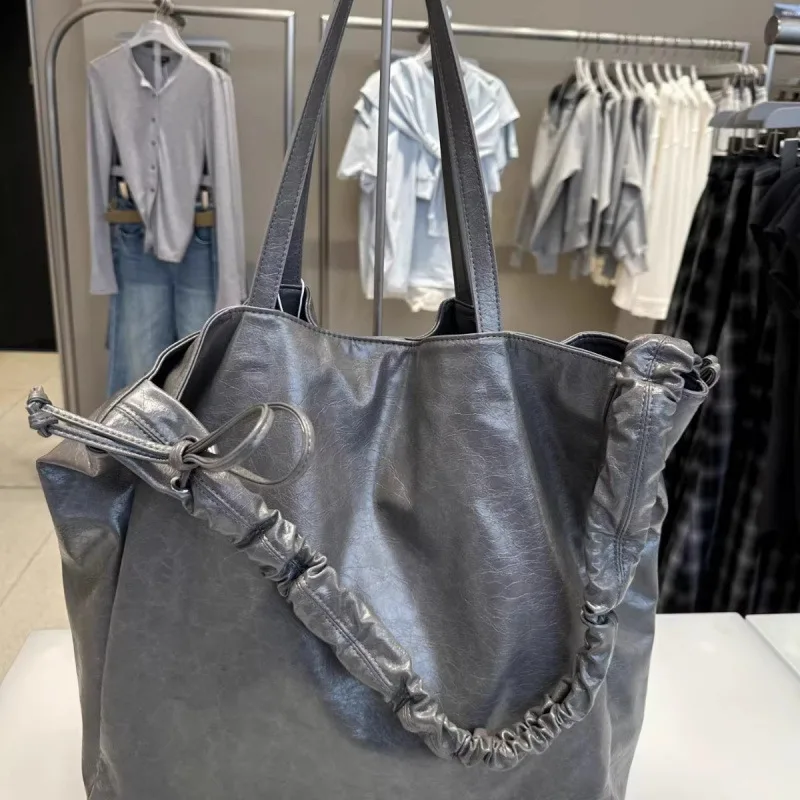 Retro Large Capacity Tote Bag Women's Simple Shoulder Casual Fashion Sensation Underarm Bag Autumn Winter New Style