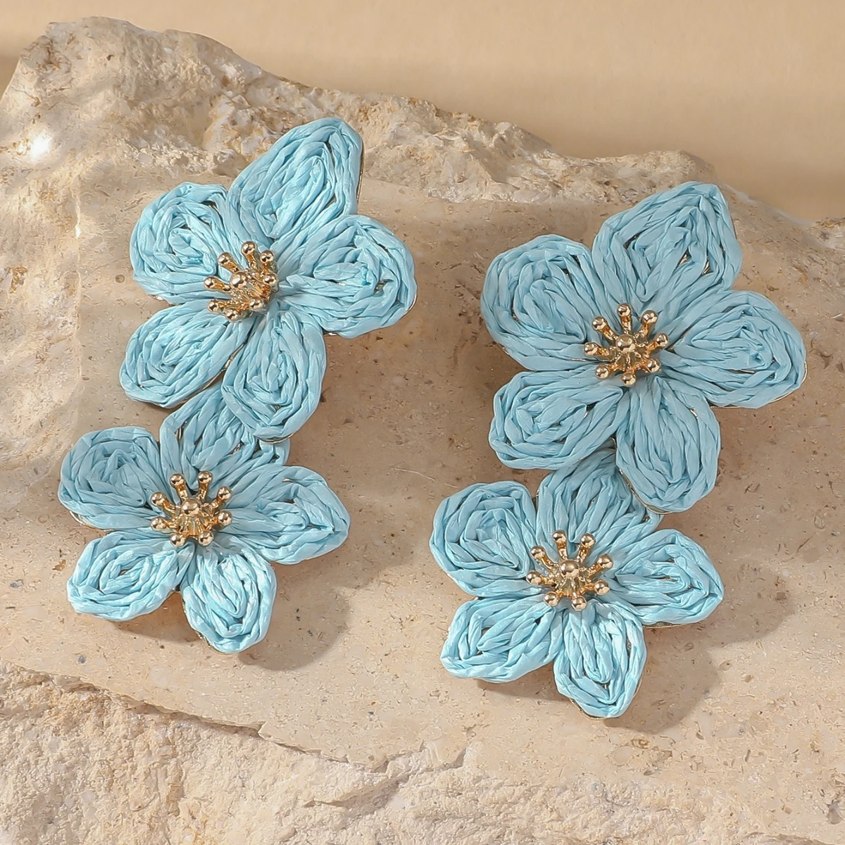 Bohemia Elegant Raffia Flower Drop Earrings for Women Girls Stylish Handmade Colorful Rattan Knit Earrings Summer Beach Jewelry