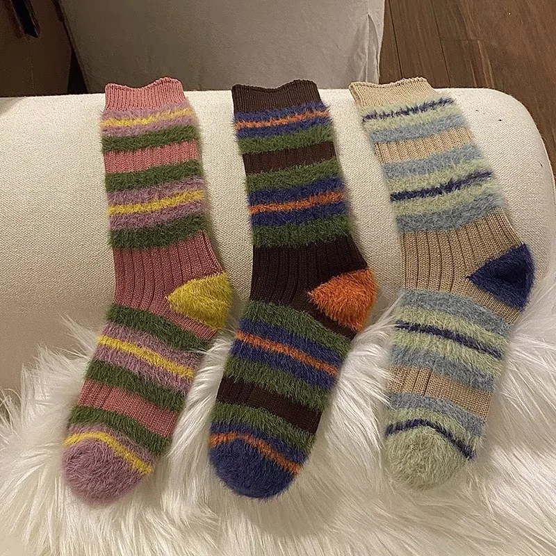 

3Pairs/Lot Women Winter Socks Fashion Streak Color Contrast Mink Hair Sock Soft Warm Sweet Retro Flocky Korean Version Sock