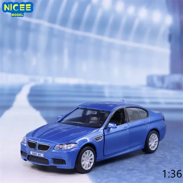 BMW M5 Model Car Scale 1:36 Car Toy for Kids Boys Pull Back White