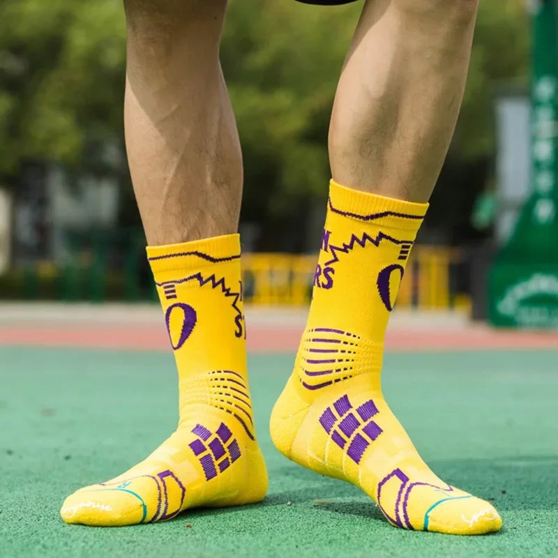 

3 Pairs Basketball Socks Men Breathable Anti-slip Running Cycling Fitness Socks Sweat Absorbent Professional Sports Socks