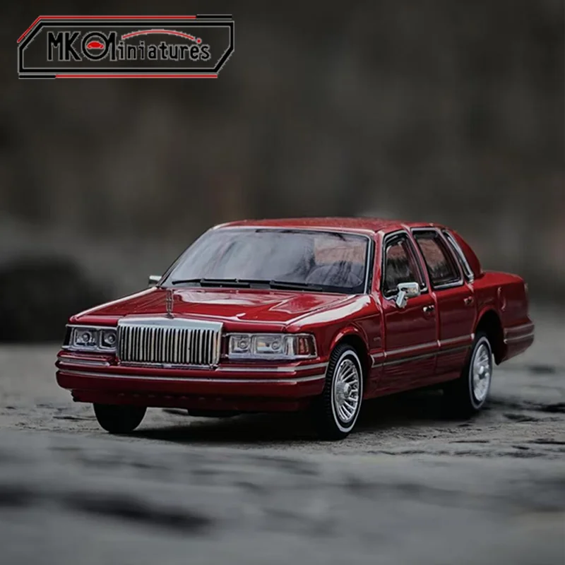 1/64 lincoln towncar 95～97 精密ミニカー 1/64 lincoln towncar 95～97 精密ミニカー