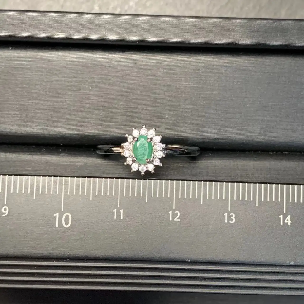 Natural Emerald Ring Adjustable Female Classic Ring Jewelry for Women Gift Wholesale High Quality Vintage Fine