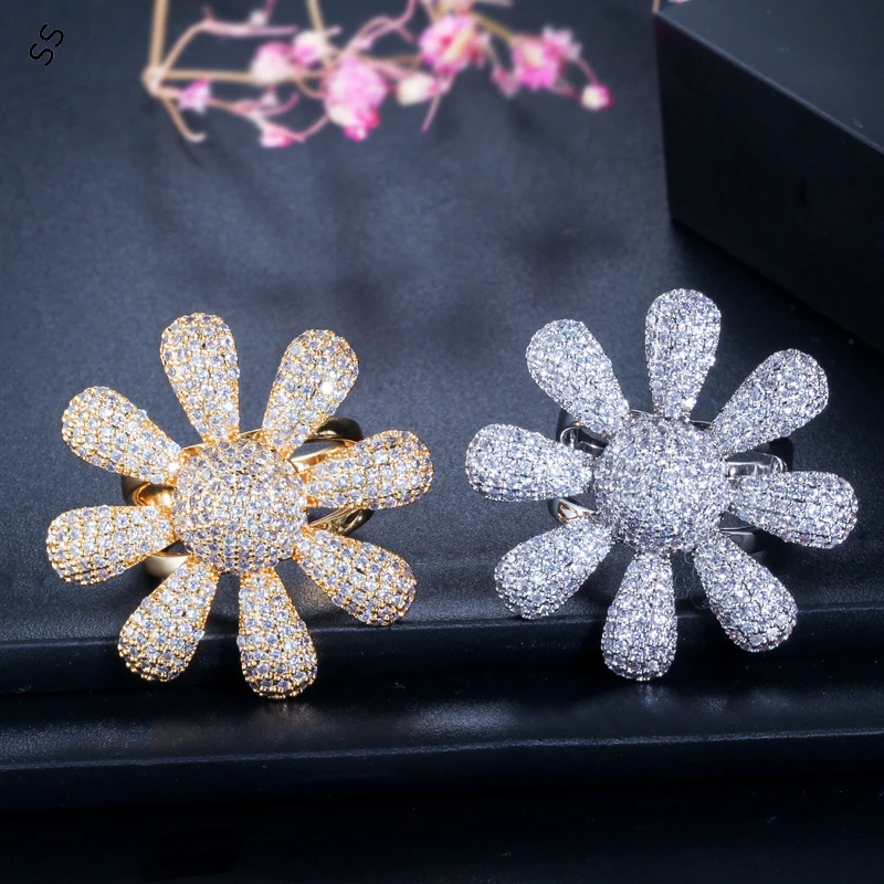 

Sunflower Fashion Ladies Rings Middle&High End Colored Gemstone Zircon Inlaid Female Garment Accessories Finger Embellishment