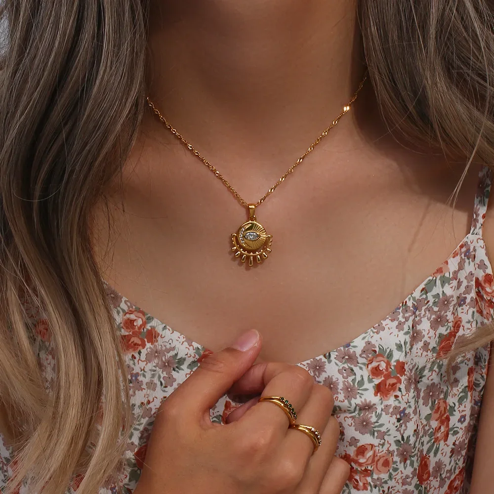 

Fashion Gold Chain Sunshine Eyes Charms Necklace For Women Pendant Metal Letters For Jewelry Dainty Cute Girls