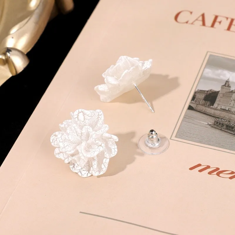 Ins Trendy Ice Crack Flowers Earrings Temperament Elegant Korean Fashion Sweet Camellia Earrings for Women Girls Jewelry Gifts