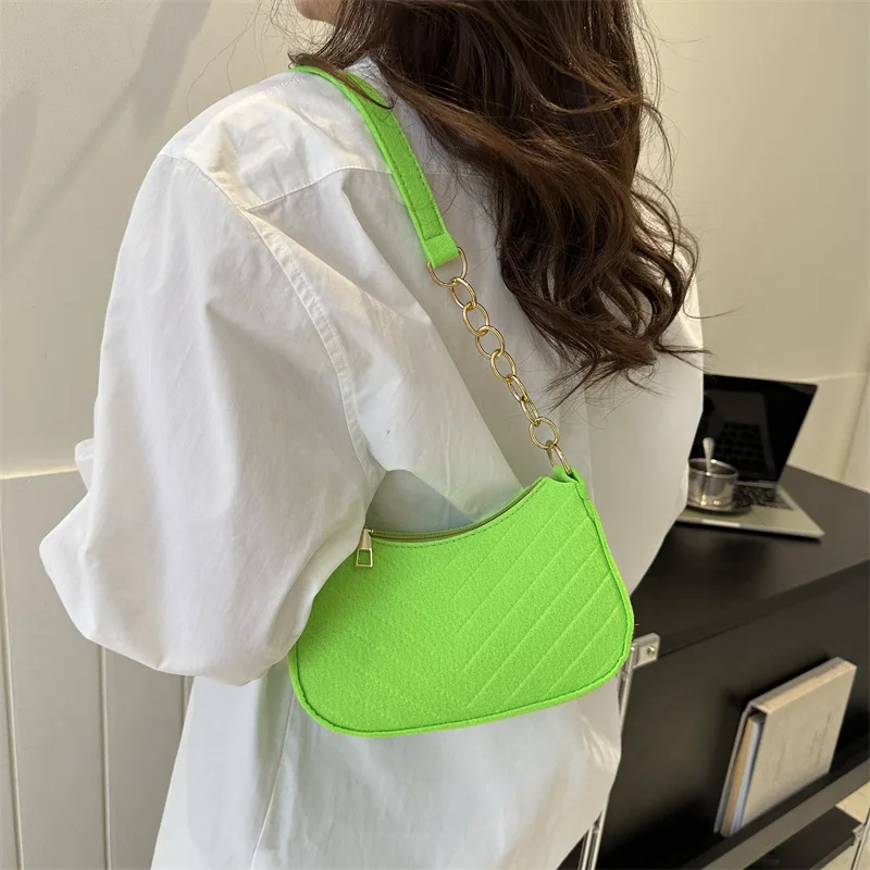 Mini Shoulder Bags for Women Fashion Felt Women's Bag Design Advanced Underarm Handbags Beautiful Purses Crescent SaddleBag 2024