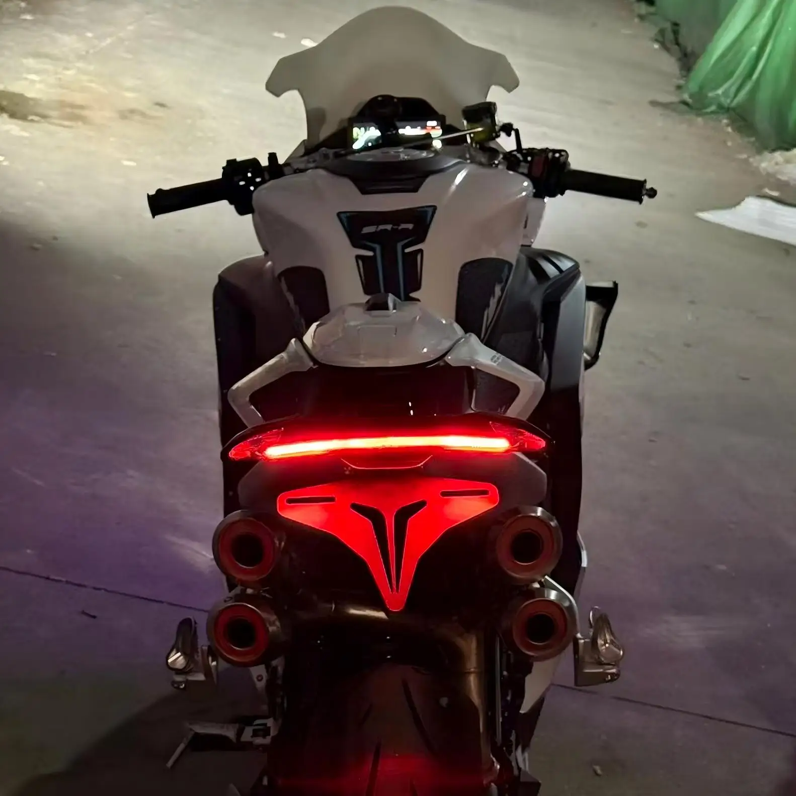 CFMOTO750SR 개조용 숏테일 번호판 브래킷 접이식 숏테일 순정 차량 몰드프리 설치 액세서리