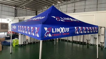 Tenda promozionale commerciale personalizzata 10 X 10 con copertura a baldacchino 3X3 Tenda gazebo elasticizzata di lusso pop-up per esterni resistente 1