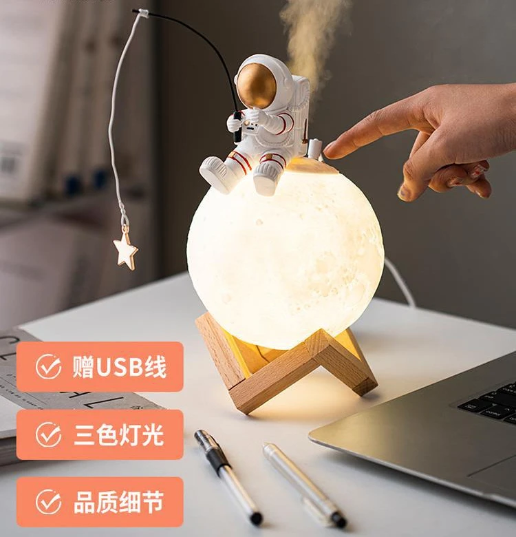 Astronaut Fishing Star on Glowing Moon Humidifier Diffuser Night Light –  Kawaiies