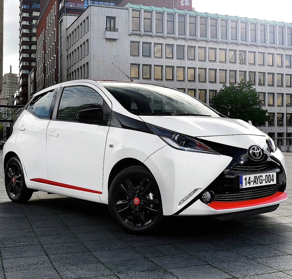Autocollant de capot de direction de sport de course de style de voiture pour Toyota AYGO, accessoires de capot automatique, décor de couverture de