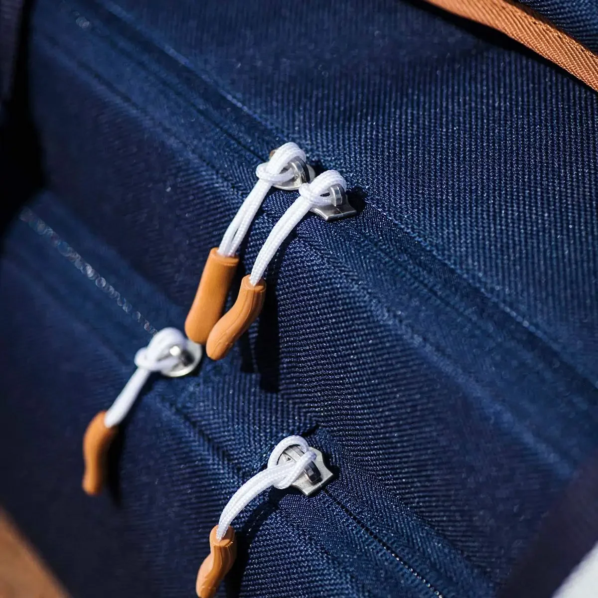 Wilson Roland Garros Tour Design Tennis Bag Team 3 PK Navy Lightweight Tennis Racket Bag with Shoes Pocket