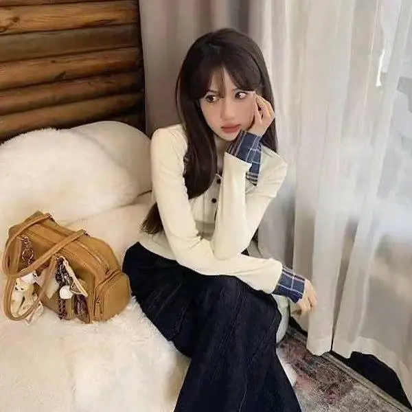 Apricot (embroidered plaid polo collar)