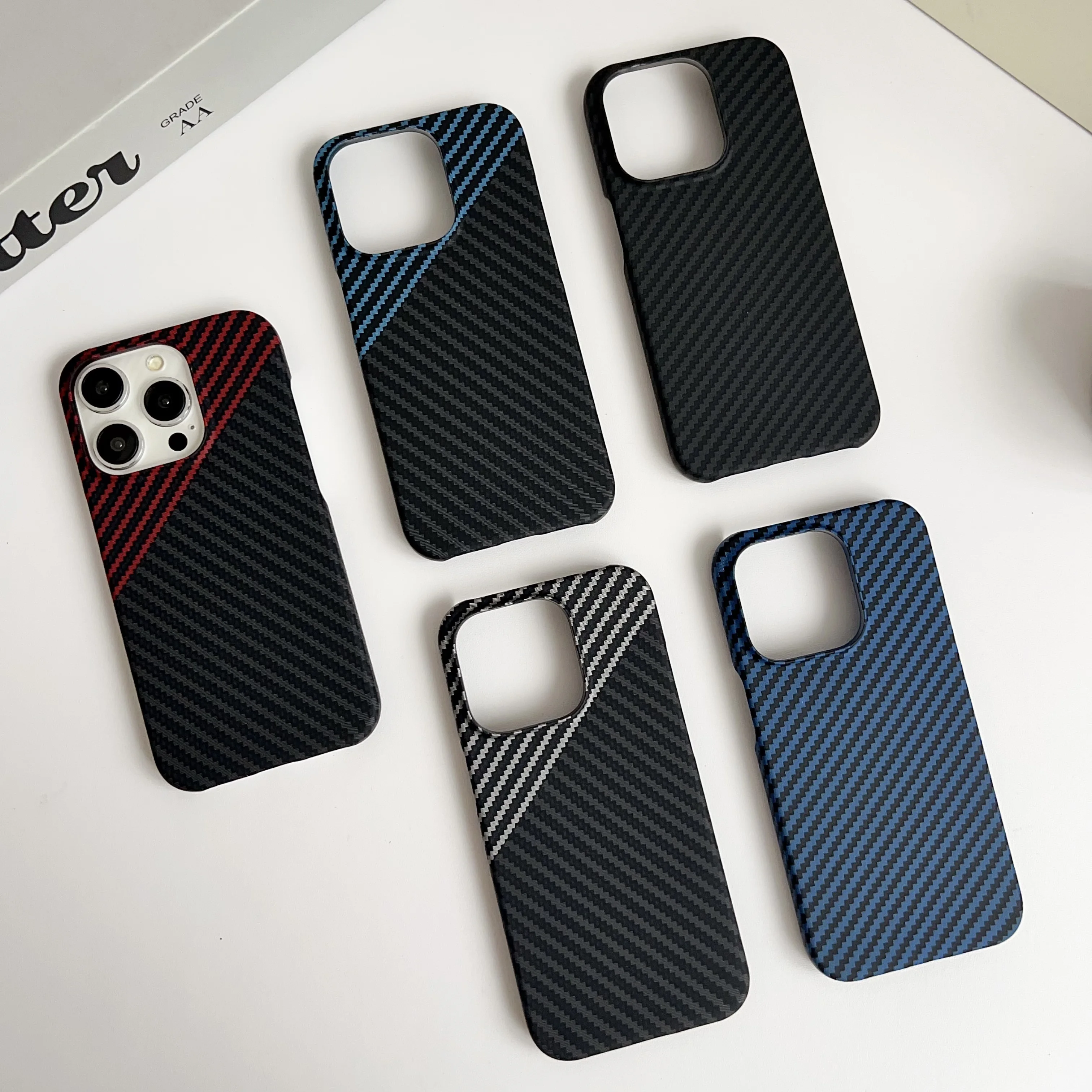 Sleek Carbon Fiber Texture Ultra-Thin Matte Protective Cover