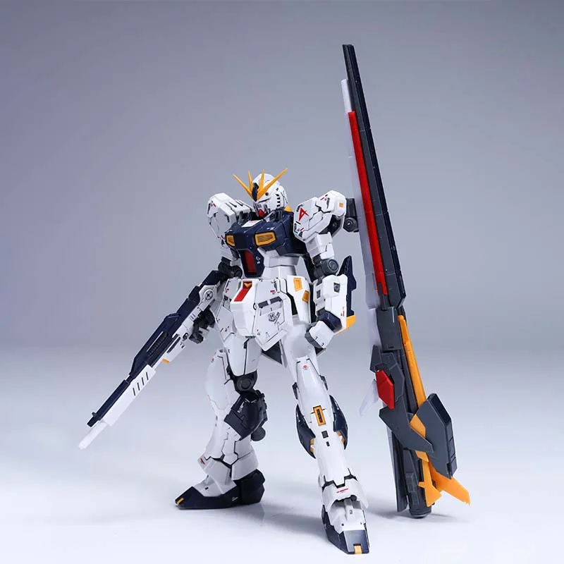 Nu Gundam RG 1/144 Model Kit