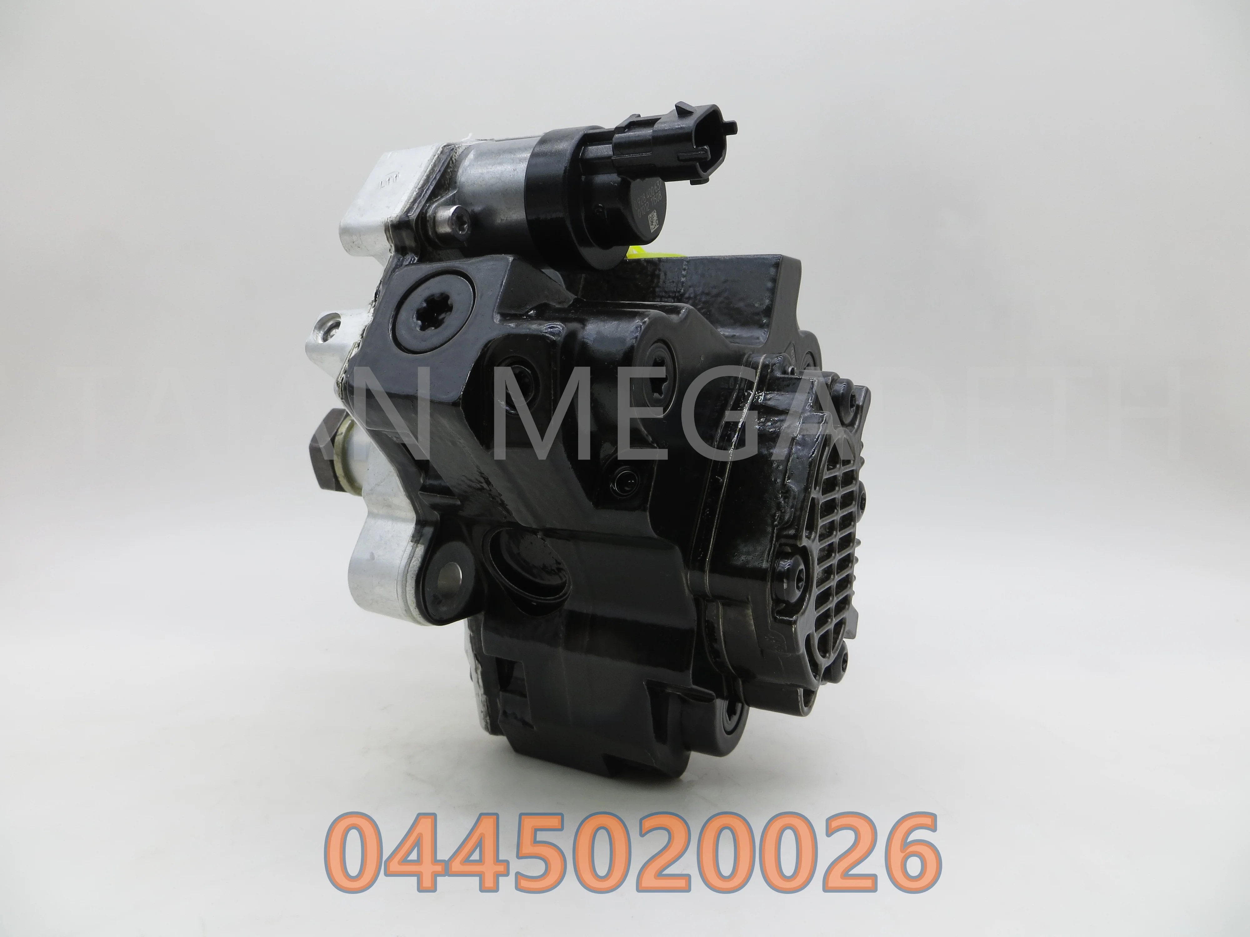 

Genuine Diesel Brand New Fuel Pump 0445020026, 3803633