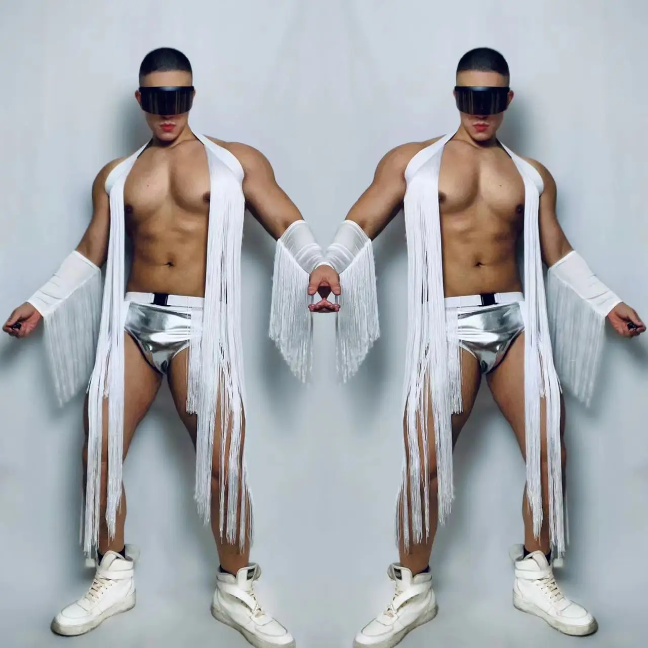 

Male White Tassel Vest Silver Shorts Nightclub Bar Dj Gogo Dancer Stage Wear Rave Clothing Sexy Pole Dance Costume