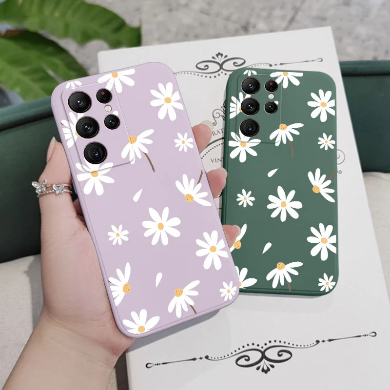 Elegant Plain Daisies Phone Case Cover