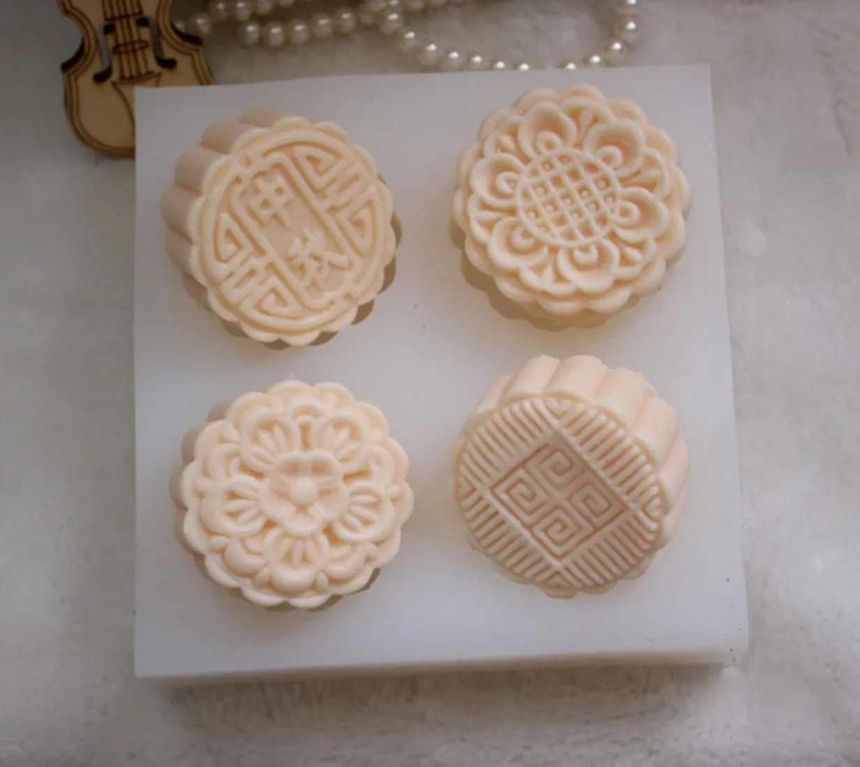 1pcs Moon Cake Style (zx42) Silicone Handmade Soap Mold Crafts DIY Mould