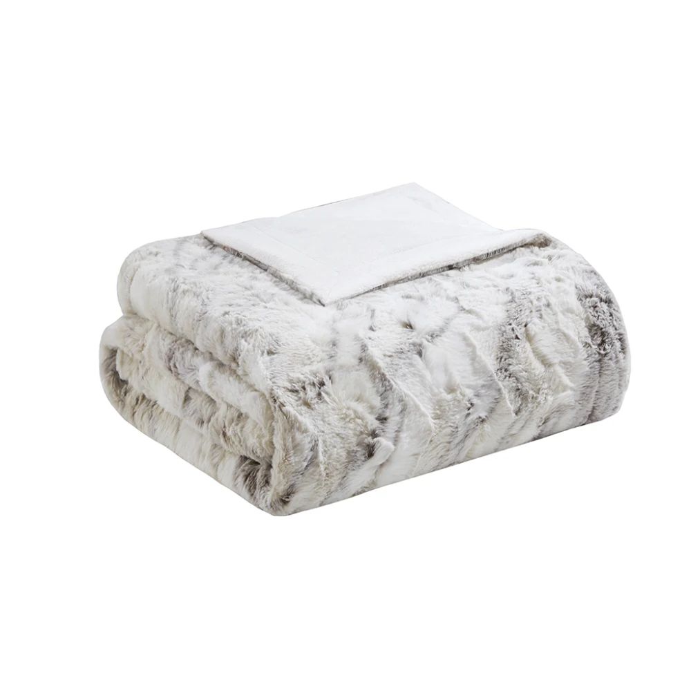 Oversized Faux Fur Throw 3
