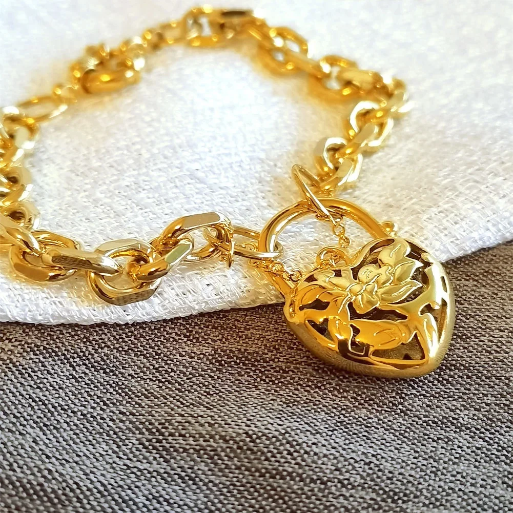 18 Karat vergoldetes 7 mm Kettenbreites Herz-Belcher-Vorhängeschloss für Damen, solider Armbandschmuck