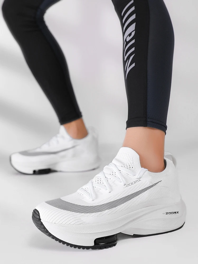 Description Picture 3 of itemProfessional Carbon Board Air Cushion Running Shoes Marathon Ultra Lightweight Sports Shock Absorber Men's and Women's Shoes