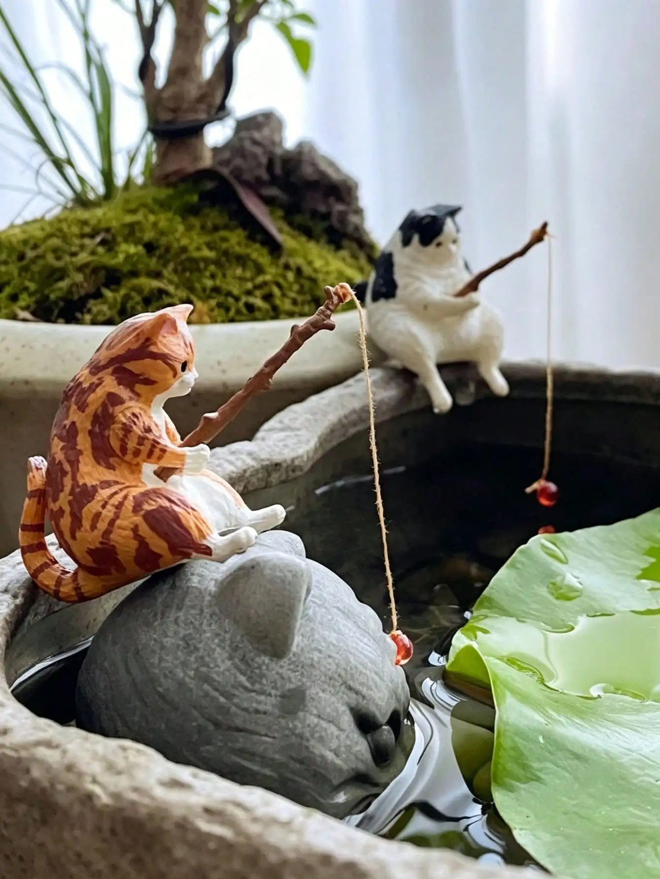 Cartoon Mini Cat Figurine, Cute Fishing Cat Ornament, Mini Resin Crafts, For Car Dashboard & Desk Display & Fish Tank Aquarium L 5