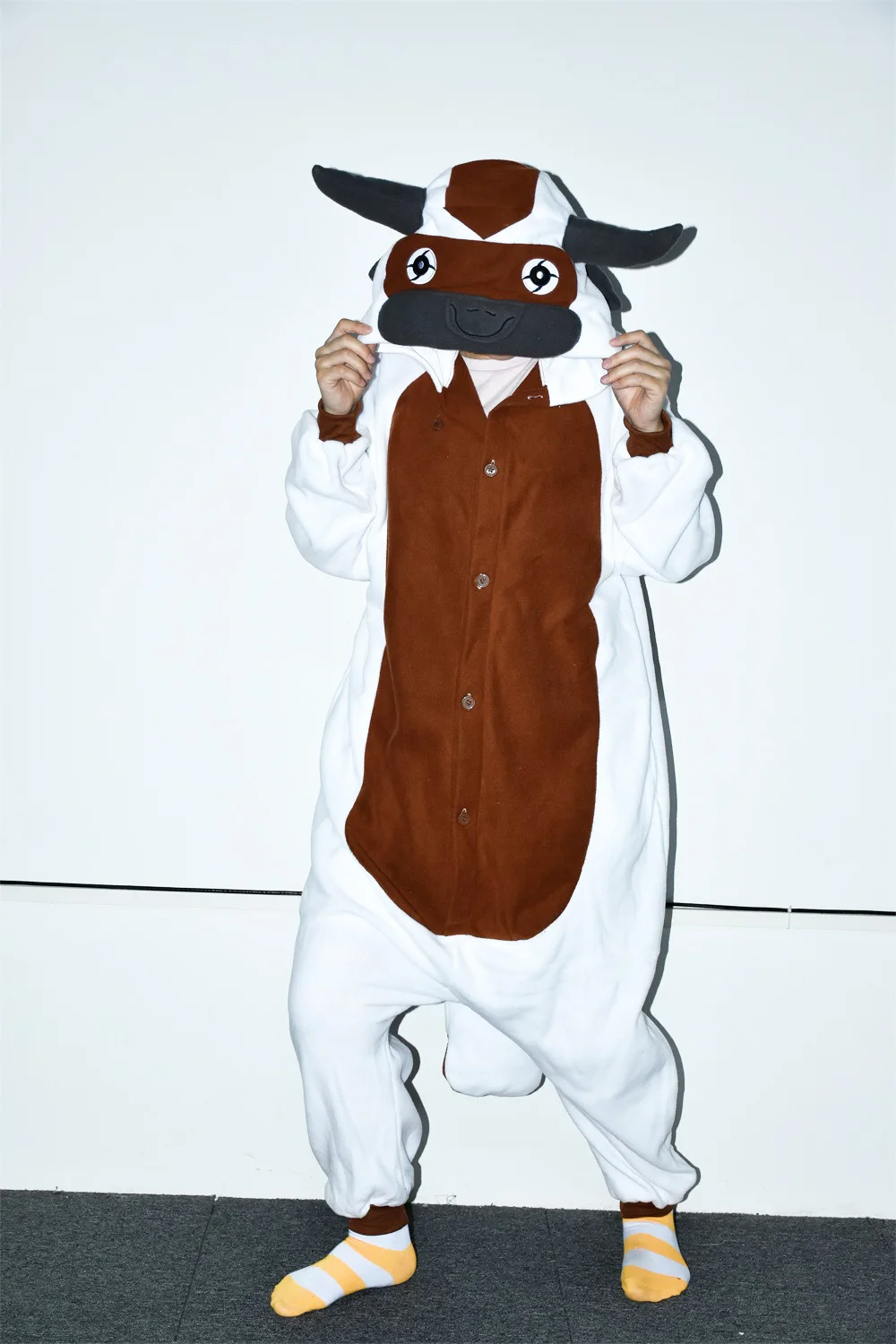 

Appa Cow Kigurumis Adult Onesie Pajamas Anime Animal Costumes Funny Cute Halloween Festival Outfit Cartoon Jumpsuit