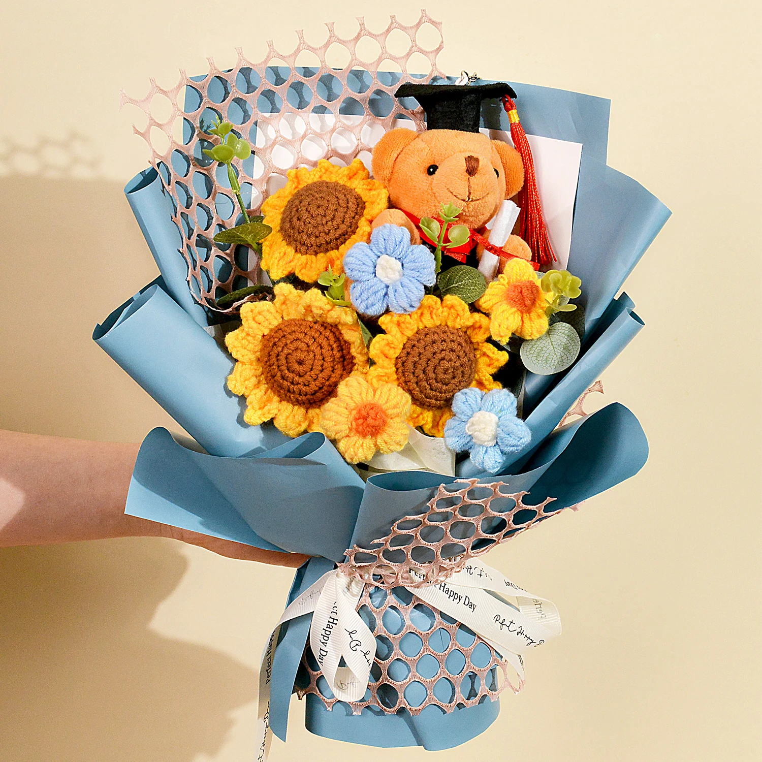 باقة " فرحة التخرج " بالكروشيه