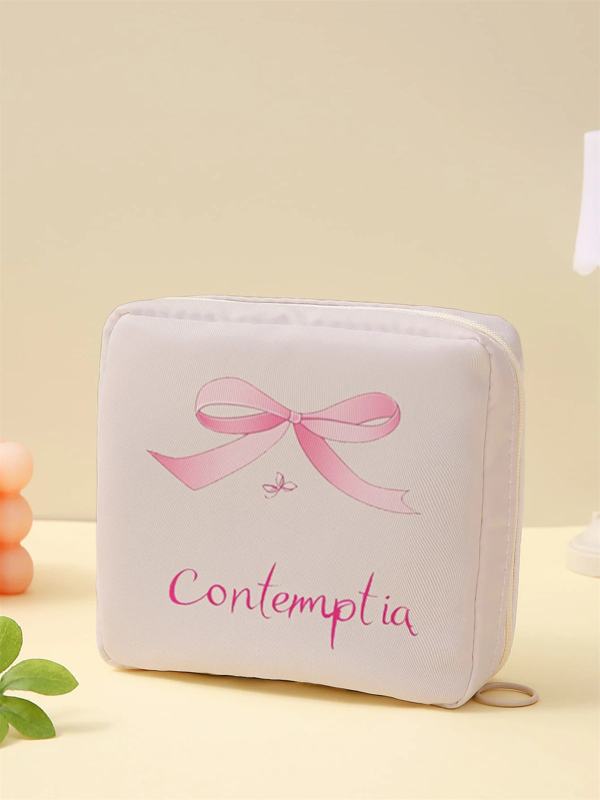 Cartoon pattern printed sanitary napkin storage bag, women's lightweight tissue bag, sanitary tissue bag