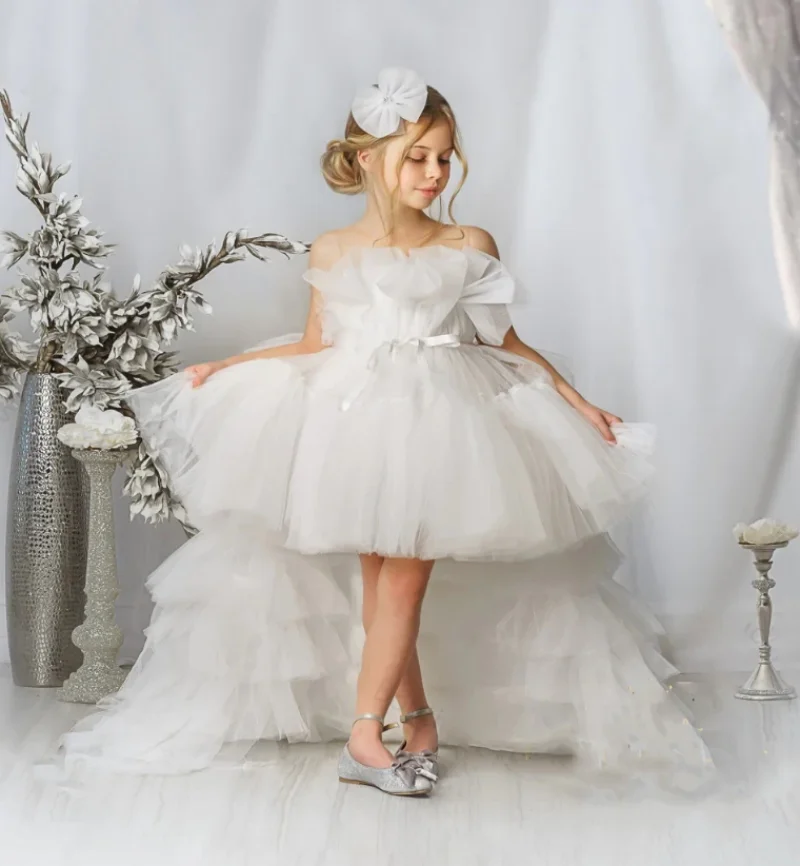 

Ivory White Flower Girl Dresses For Wedding Tiered Puffy Tulle with Detachable Train Kids First Communion Dress Ball Gowns