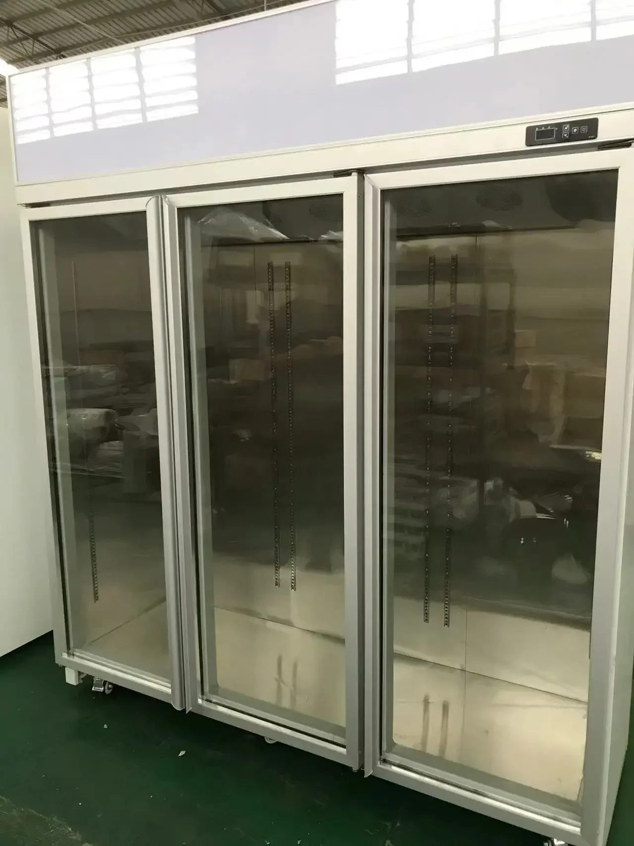 Bar Beer Can Cooler Display Freezer 3 Glass Door Beverage Refrigerator Upright Chilled Beer And Beverage Display Cabinet