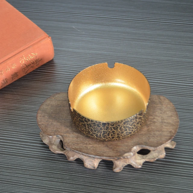 Metal ashtray - 8 cm