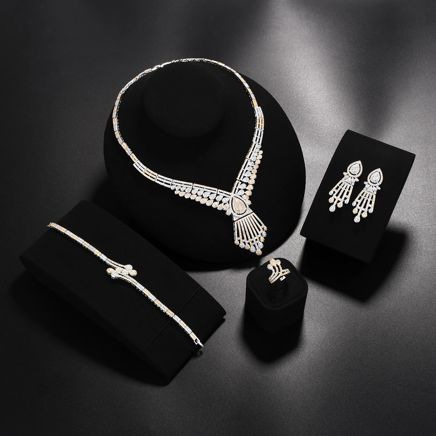 

Cubic zirconia luxury 4-piece suit adds 4 kinds of wedding joy to women's Festival
