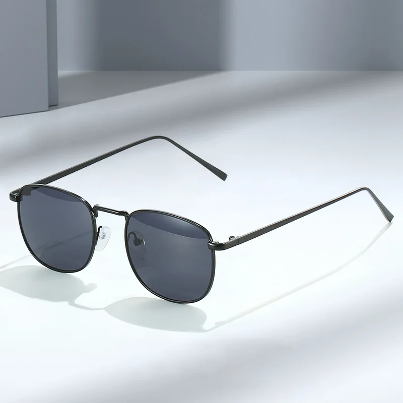 

Новые Индивидуальные Модные солнцезащитные очки женские металлические маленькие квадратные очки ретро солнцезащитные очки для вождения мужские модные солнцезащитные очки