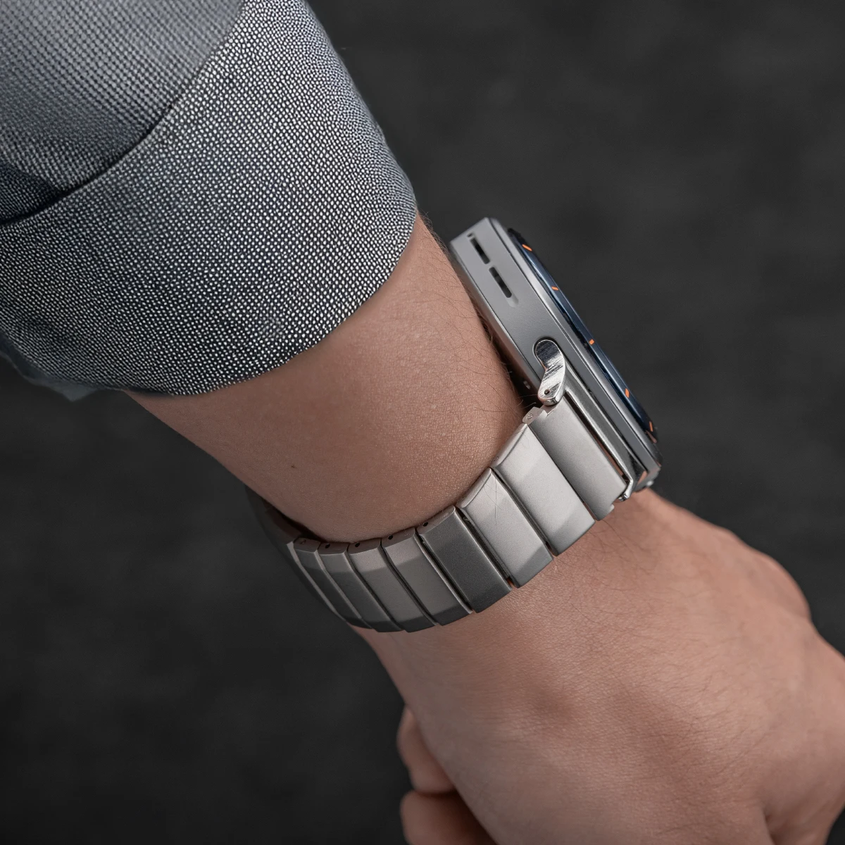 Premium Stainless Steel Smartwatch Band - Elegant and Durable Wrist Strap
