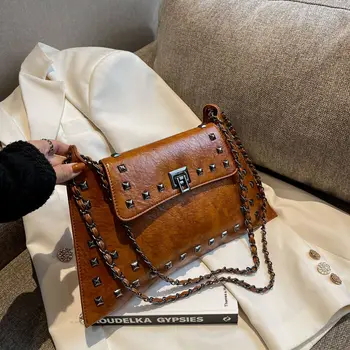 حقيبة كروس أنيقة برشام عتيقة - جلد صناعي مقاوم للماء، حزام قابل للتعديل، لون خالص مع إغلاق قفل قبلة 4