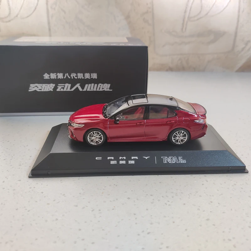 

Масштаб 1:43, модель автомобиля из сплава, коллекционная металлическая игрушка в подарок
