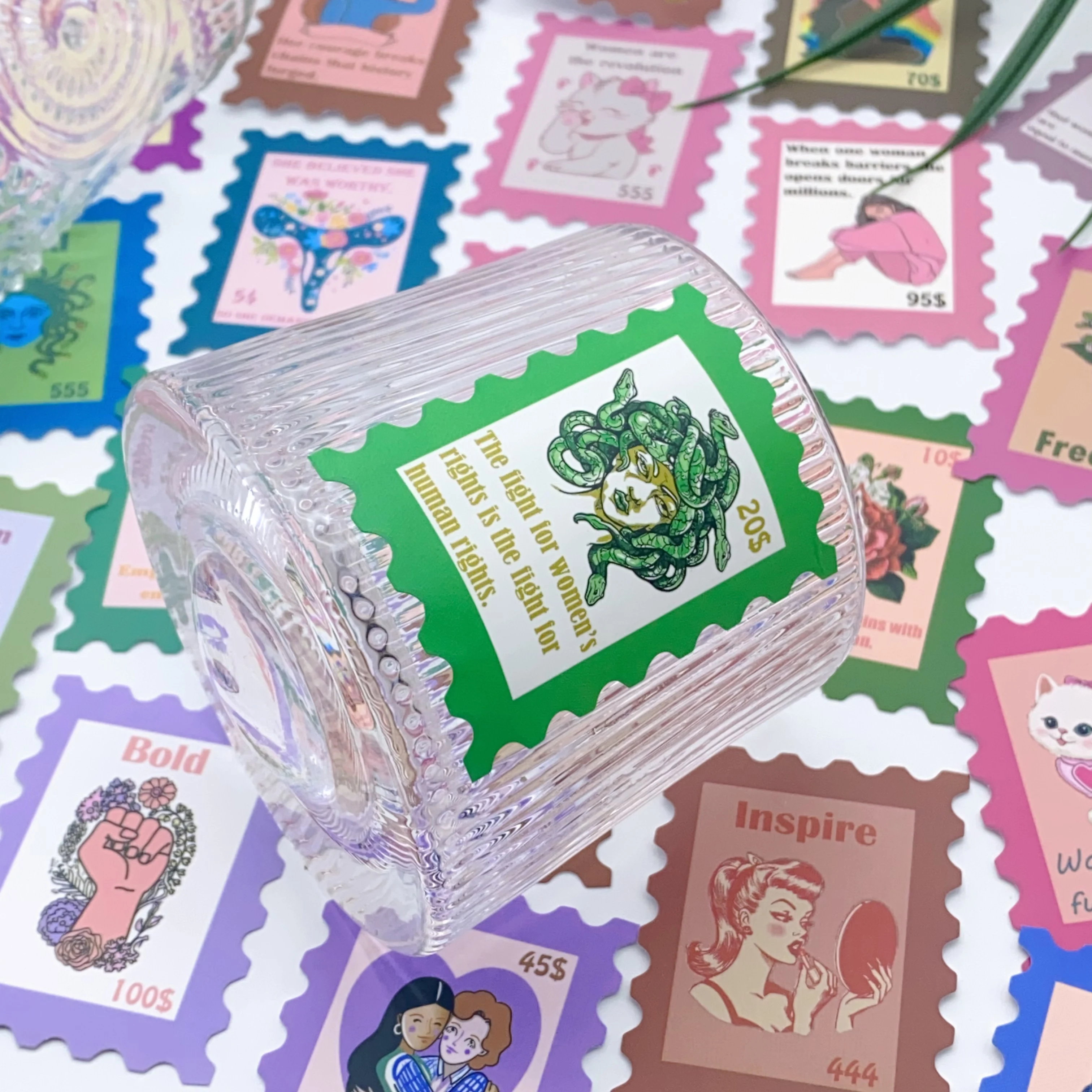 50개 여성주의 스탬프 스티커, 방수 장 컴퓨터, 휴대폰 케이스 및 스크랩북; 사무용품