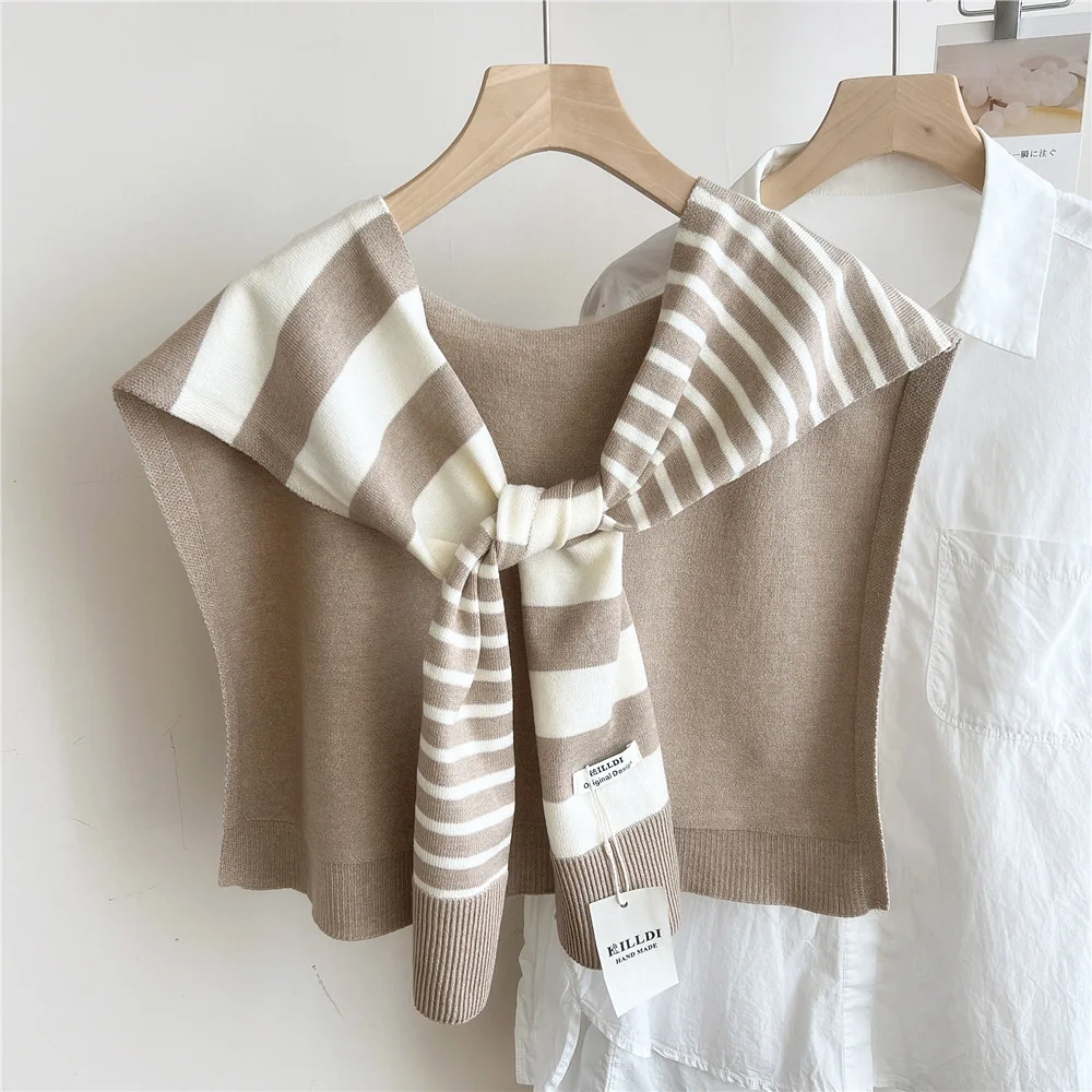 Knitted Shawl Styling